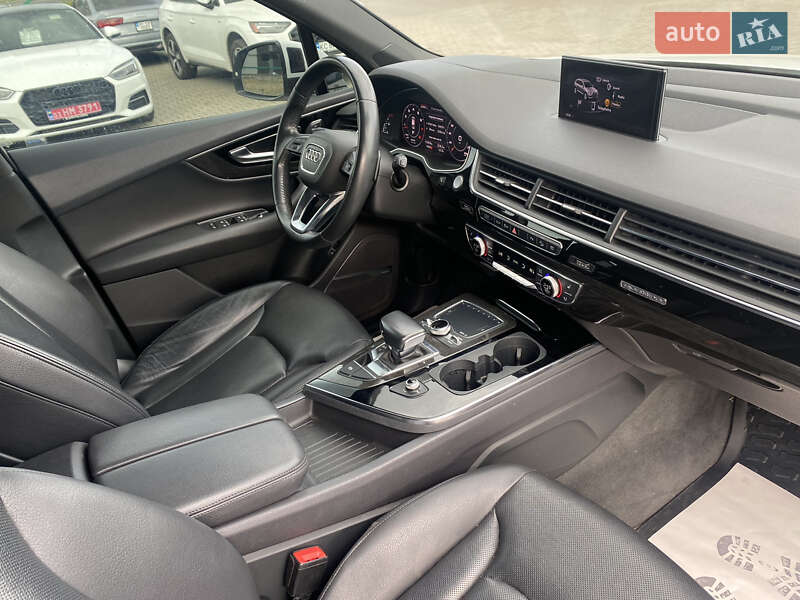 Внедорожник / Кроссовер Audi Q7 2018 в Луцке