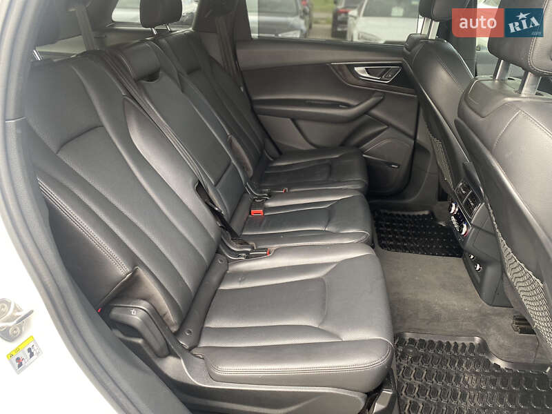 Внедорожник / Кроссовер Audi Q7 2018 в Луцке