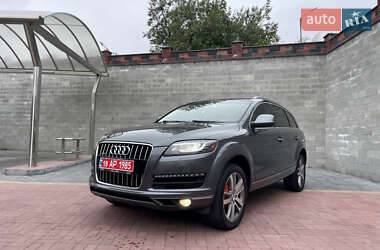 Позашляховик / Кросовер Audi Q7 2015 в Рівному