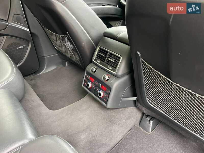 Внедорожник / Кроссовер Audi Q7 2015 в Ровно