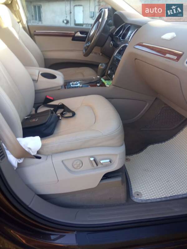 Внедорожник / Кроссовер Audi Q7 2010 в Славуте фото 23 Внедорожник / Кроссовер Audi Q7 2010 в Славуте