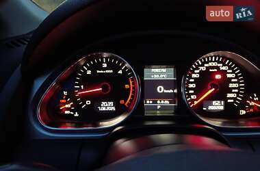 Позашляховик / Кросовер Audi Q7 2013 в 