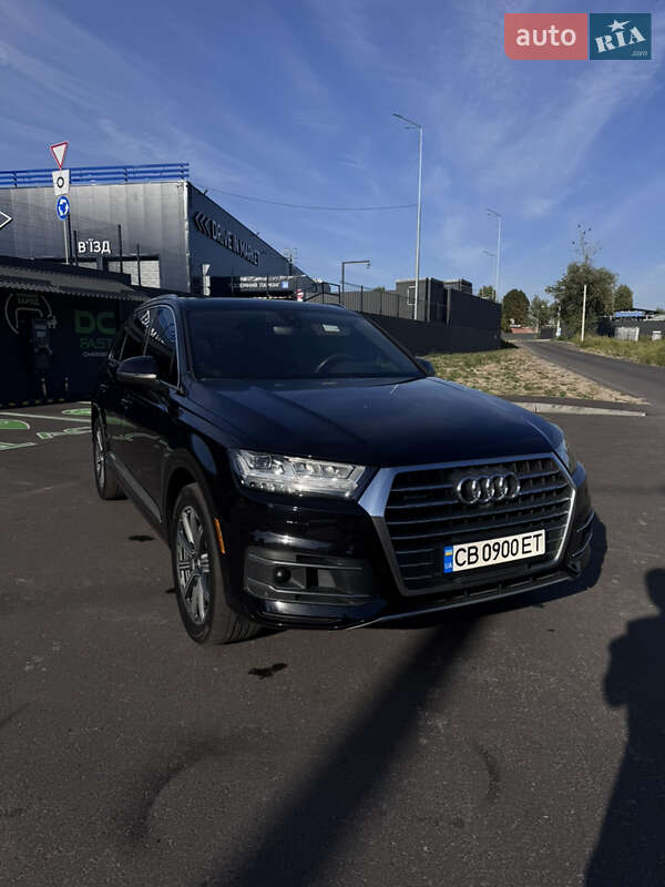 Внедорожник / Кроссовер Audi Q7 2017 в Чернигове