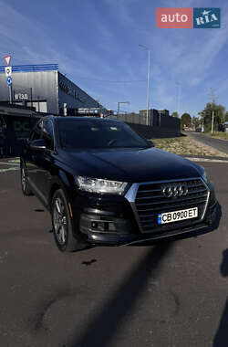 Внедорожник / Кроссовер Audi Q7 2017 в 