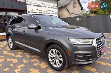 Позашляховик / Кросовер Audi Q7 2018 в 