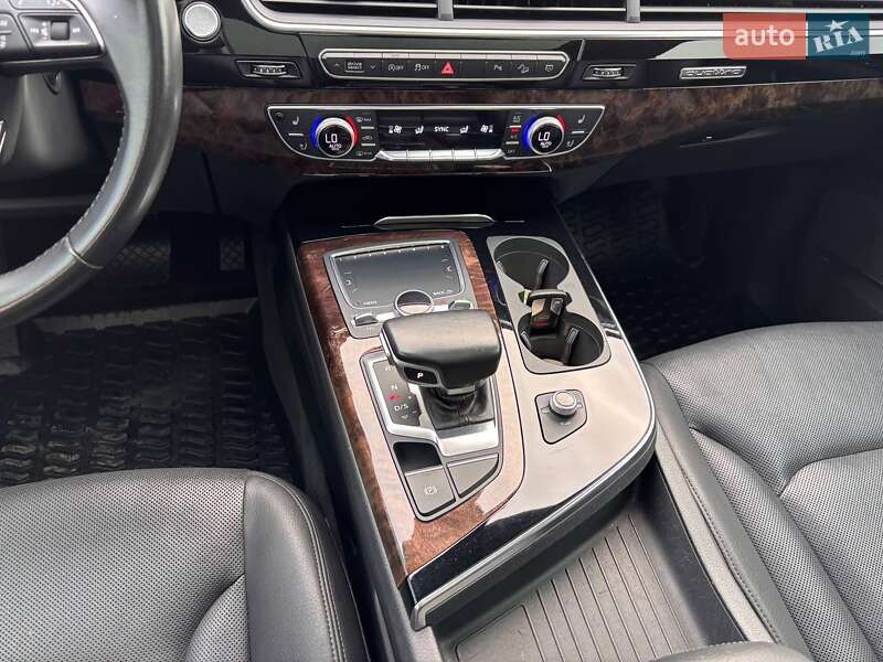 Внедорожник / Кроссовер Audi Q7 2018 в Львове фото 31 Внедорожник / Кроссовер Audi Q7 2018 в Львове