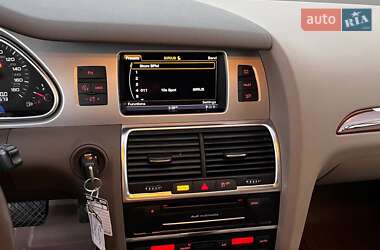 Внедорожник / Кроссовер Audi Q7 2014 в 