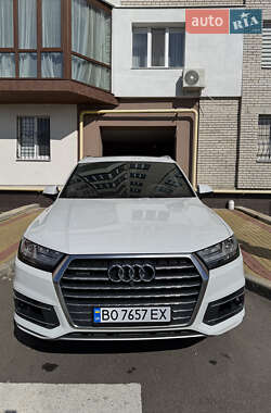 Позашляховик / Кросовер Audi Q7 2017 в 