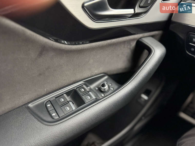 Позашляховик / Кросовер Audi Q7 2017 в Житомирі