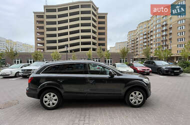 Внедорожник / Кроссовер Audi Q7 2007 в 