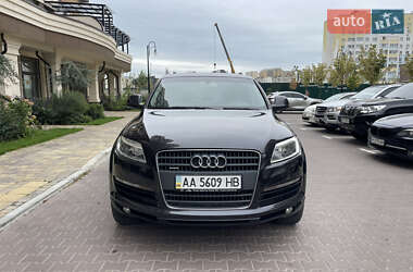 Внедорожник / Кроссовер Audi Q7 2007 в 