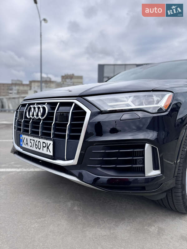 Внедорожник / Кроссовер Audi Q7 2019 в Киеве