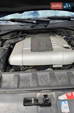 Позашляховик / Кросовер Audi Q7 2007 в 
