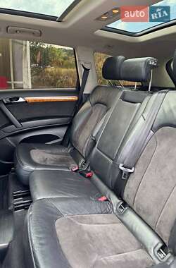 Позашляховик / Кросовер Audi Q7 2007 в 