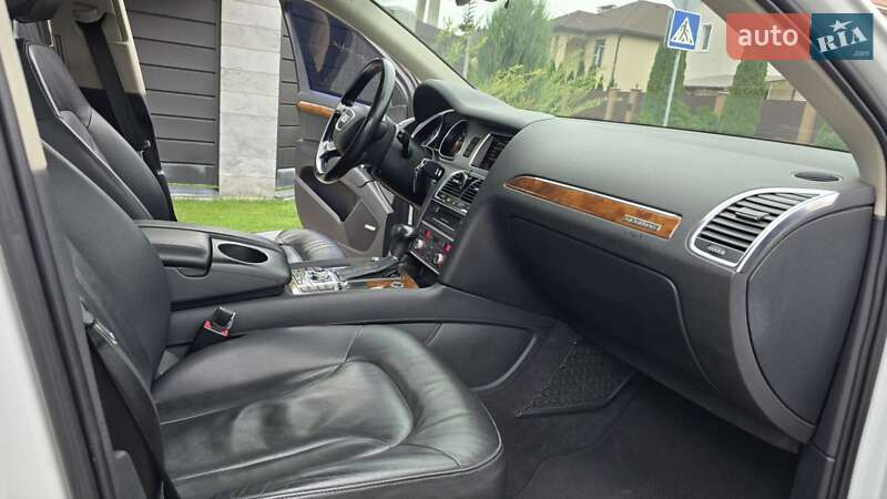 Внедорожник / Кроссовер Audi Q7 2013 в Киеве