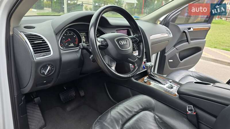 Внедорожник / Кроссовер Audi Q7 2013 в Киеве