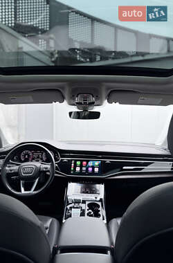 Внедорожник / Кроссовер Audi Q7 2019 в 
