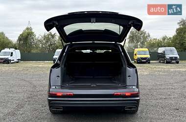 Внедорожник / Кроссовер Audi Q7 2019 в 