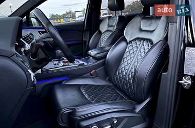 Внедорожник / Кроссовер Audi Q7 2019 в 