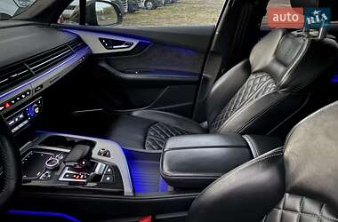 Внедорожник / Кроссовер Audi Q7 2019 в 