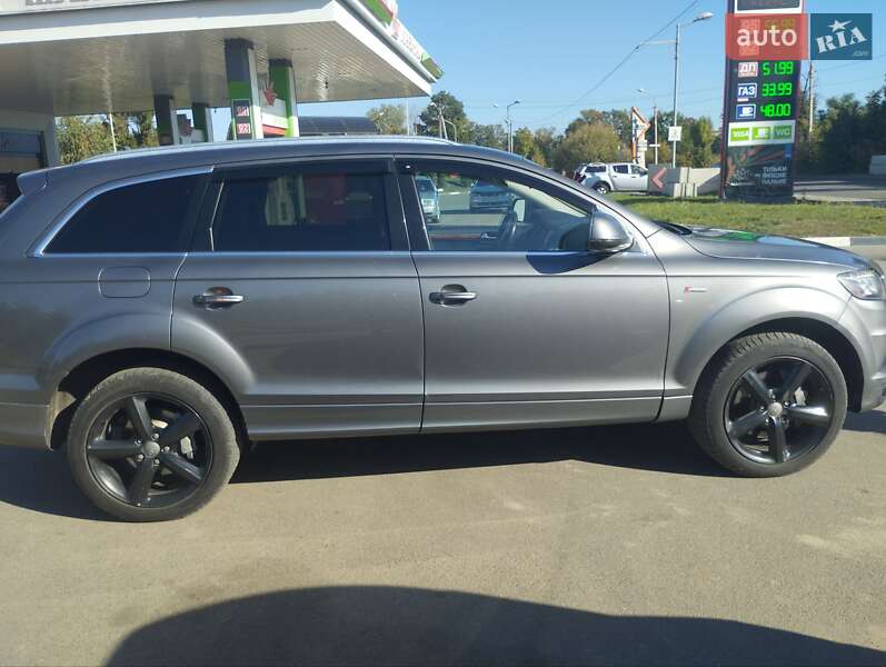 Позашляховик / Кросовер Audi Q7 2013 в Сумах