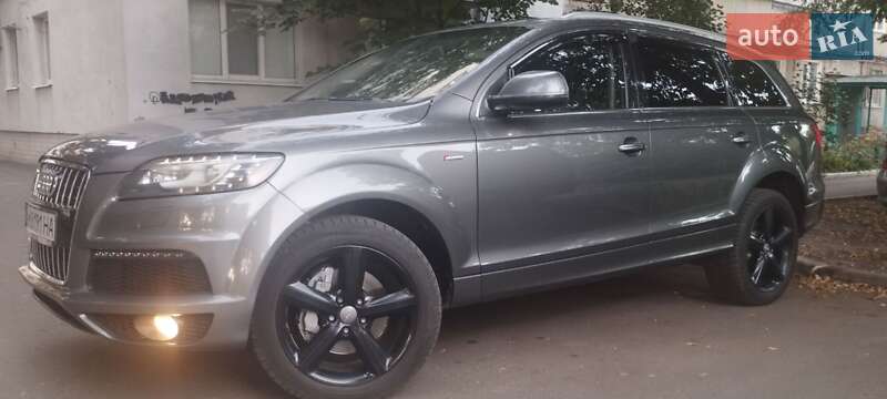 Позашляховик / Кросовер Audi Q7 2013 в Сумах
