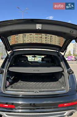 Внедорожник / Кроссовер Audi Q7 2012 в 