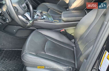 Позашляховик / Кросовер Audi Q7 2016 в 