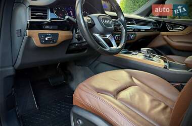 Позашляховик / Кросовер Audi Q7 2017 в 