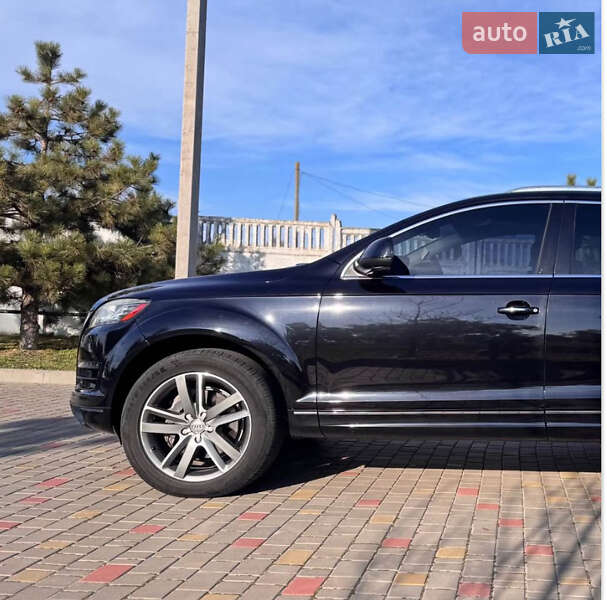 Позашляховик / Кросовер Audi Q7 2011 в Ізмаїлі