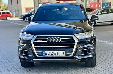 Внедорожник / Кроссовер Audi Q7 2018 в 