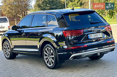 Внедорожник / Кроссовер Audi Q7 2018 в 