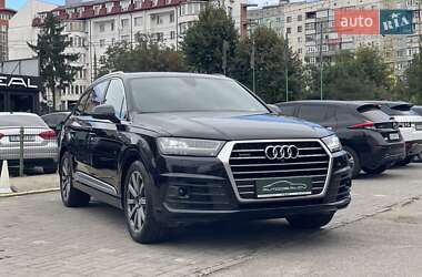 Позашляховик / Кросовер Audi Q7 2017 в Чернівцях