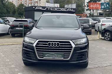 Позашляховик / Кросовер Audi Q7 2017 в 