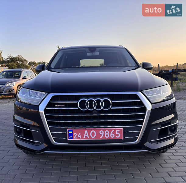 Внедорожник / Кроссовер Audi Q7 2017 в Черкассах