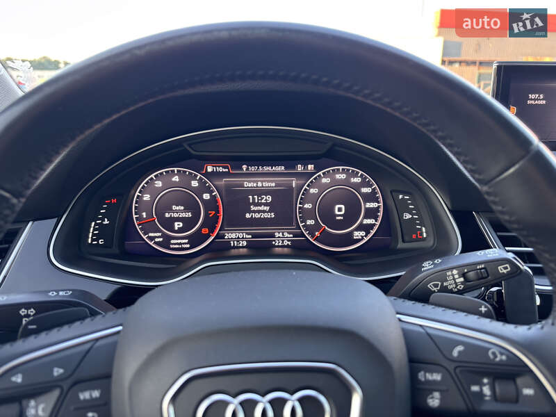 Внедорожник / Кроссовер Audi Q7 2017 в Черкассах