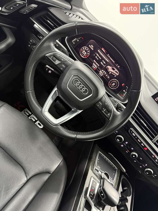Позашляховик / Кросовер Audi Q7 2018 в Одесі
