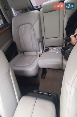 Позашляховик / Кросовер Audi Q7 2007 в 