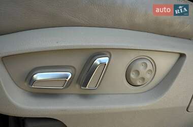 Позашляховик / Кросовер Audi Q7 2013 в 