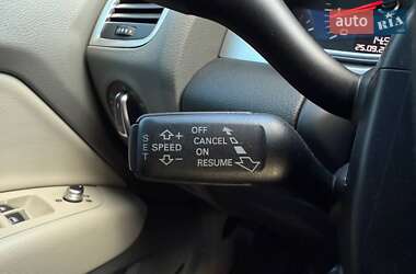 Позашляховик / Кросовер Audi Q7 2013 в 