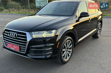 Позашляховик / Кросовер Audi Q7 2016 в 