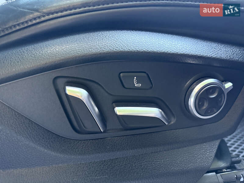 Позашляховик / Кросовер Audi Q7 2016 в Чернівцях