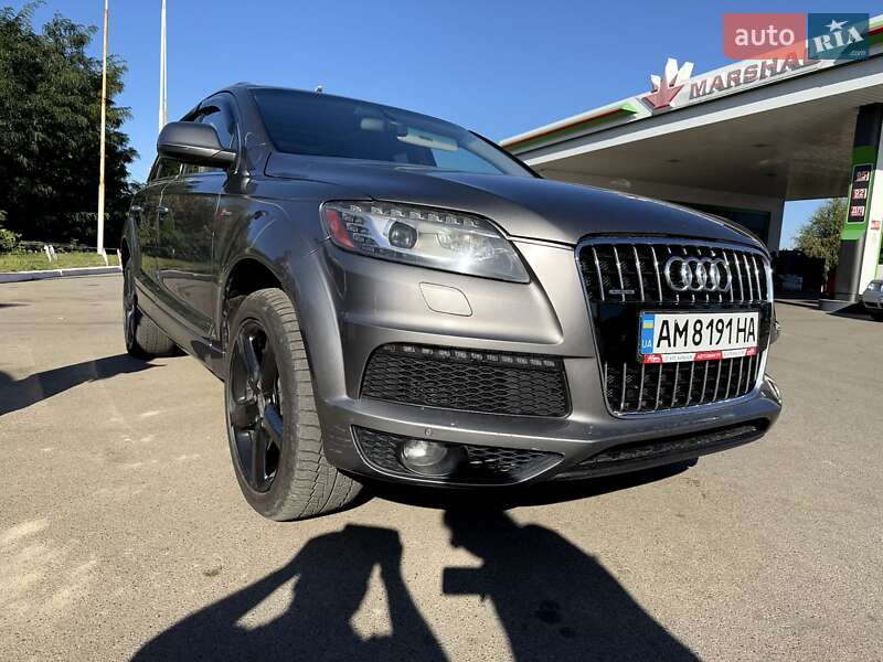 Внедорожник / Кроссовер Audi Q7 2013 в Сумах