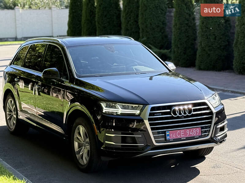 Внедорожник / Кроссовер Audi Q7 2017 в Киеве