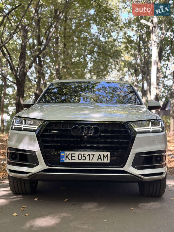 Внедорожник / Кроссовер Audi Q7 2018 в Днепре фото 5 Внедорожник / Кроссовер Audi Q7 2018 в Днепре