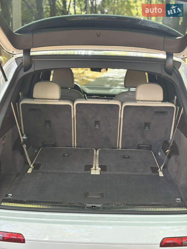 Внедорожник / Кроссовер Audi Q7 2018 в Днепре фото 14 Внедорожник / Кроссовер Audi Q7 2018 в Днепре