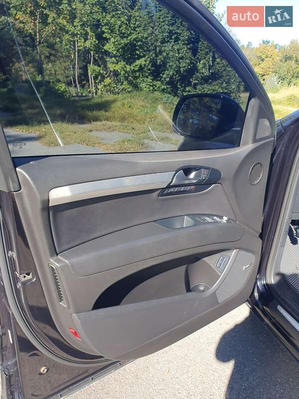 Позашляховик / Кросовер Audi Q7 2010 в Вінниці