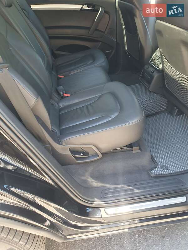 Позашляховик / Кросовер Audi Q7 2010 в Вінниці