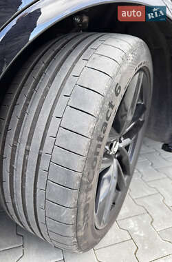 Позашляховик / Кросовер Audi Q7 2018 в 