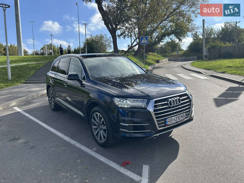 Позашляховик / Кросовер Audi Q7 2016 в Вінниці